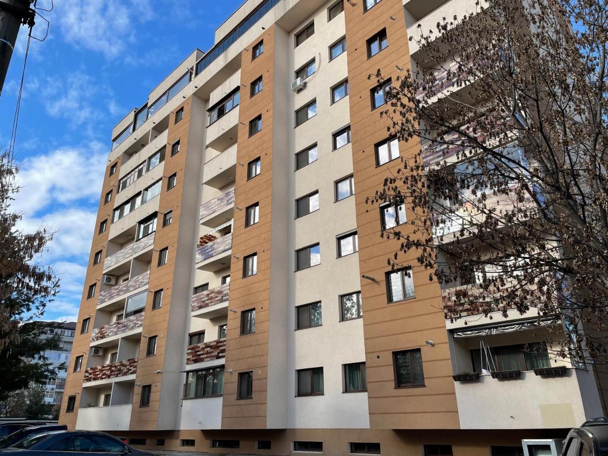 New Studio Piteşti Exterior foto